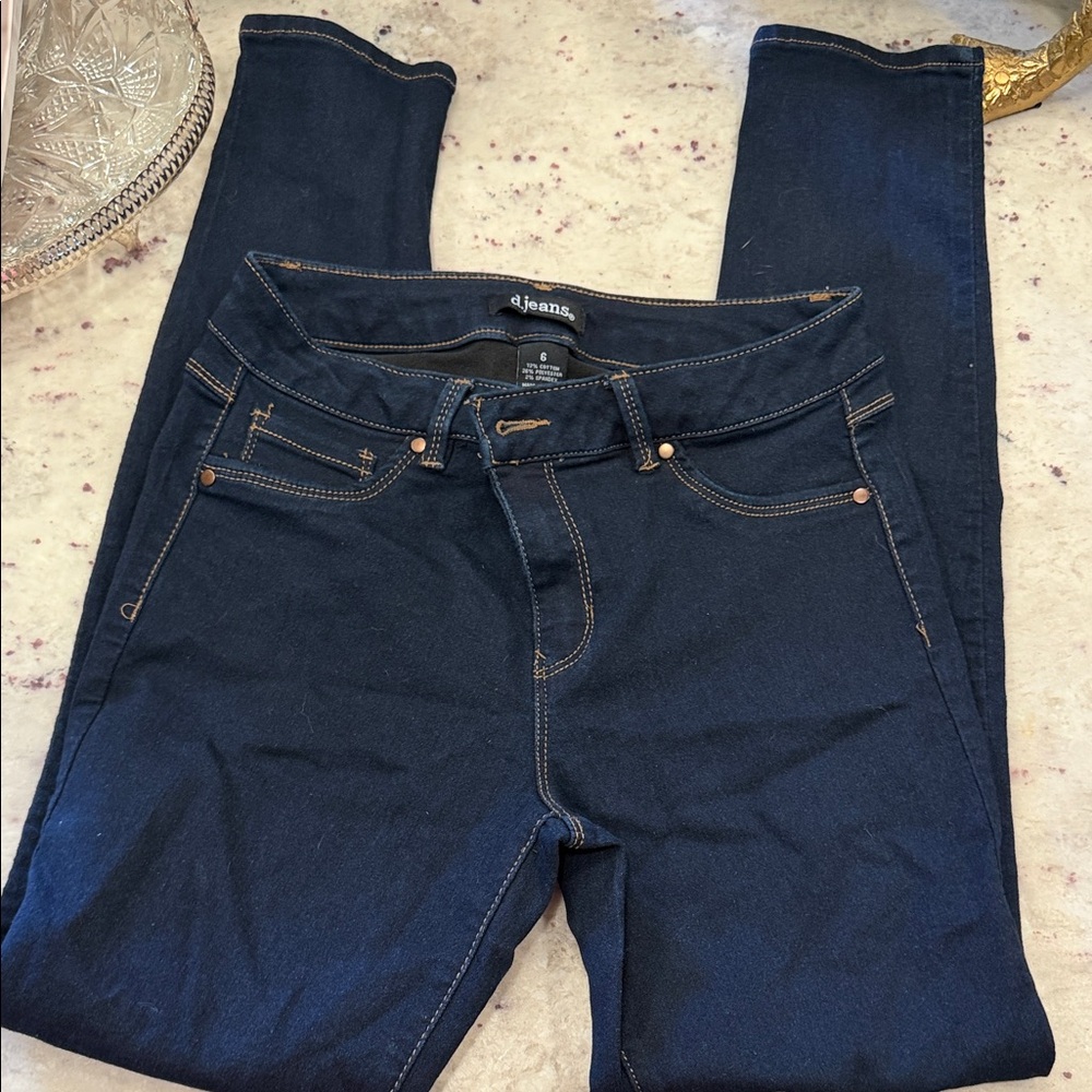 D. Jeans Dark Blue Women's Jeans Sz 6
